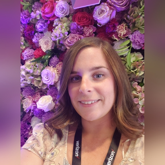 Meet your Posher, Courtney - Picture 4 of 4